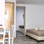 Luxury Naxos Superior With Balcony Steps Away From Apartament
