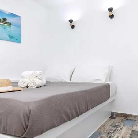 アパート Luxury Naxos Superior With Balcony Steps Away From