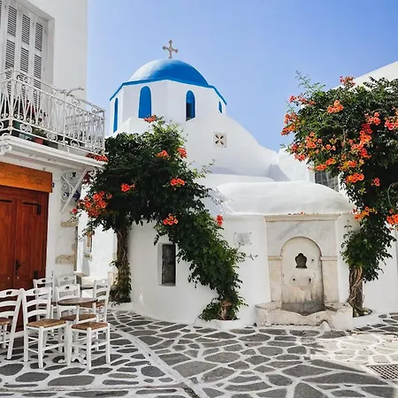 Luxury Naxos Superior With Balcony Steps Away From アパート